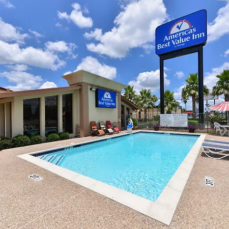 Americas Best Value Inn Angleton-3