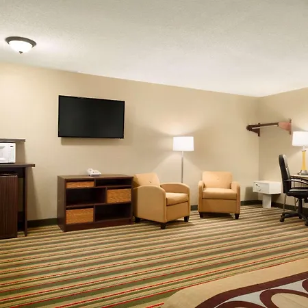 Super 8 By Wyndham Rantoul-2