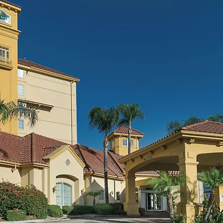 La Quinta Inn & Suites By Wyndham Ontario Airport-3