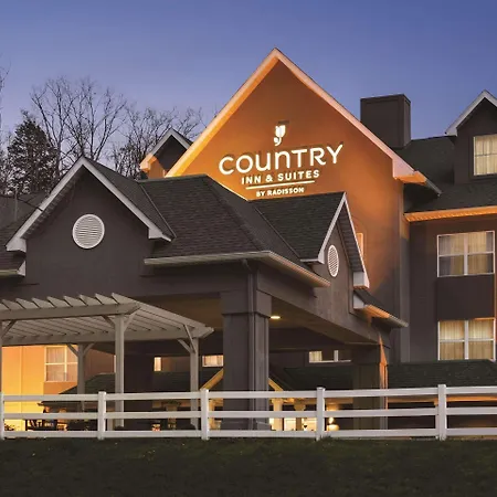 Country Inn & Suites By Radisson, Chattanooga-Lookout Mountain-3