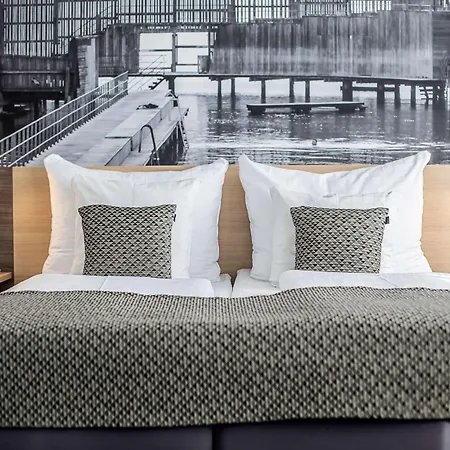 Best Western Plus Airport Hotel-2