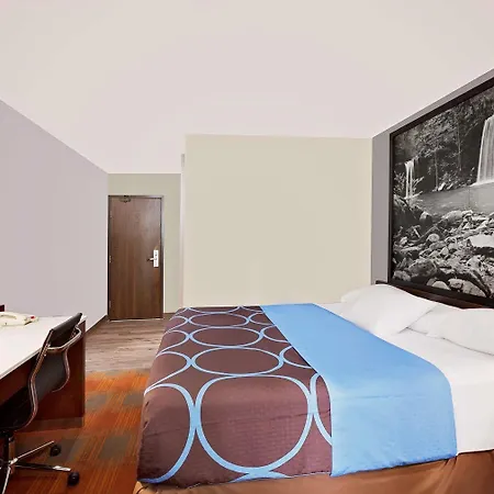 Super 8 By Wyndham Fayetteville-2