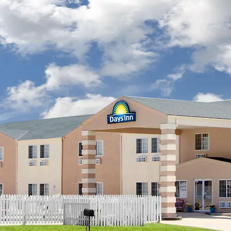 Days Inn By Wyndham Butler-3