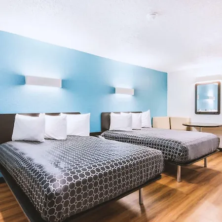 Americas Best Value Inn Beeville-3