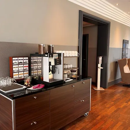 Scotty & Paul Hotel Deggendorf-3
