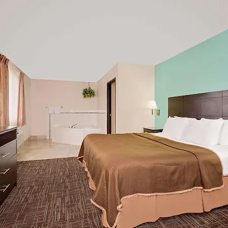 Howard Johnson By Wyndham Gothenburg-2