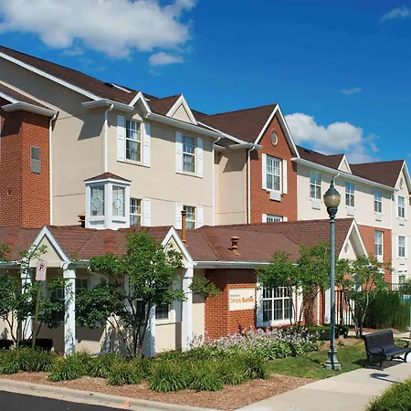 Sonesta Simply Suites Detroit Novi-2