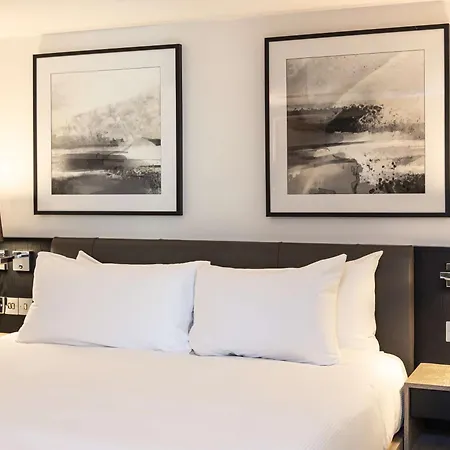 Hilton London Angel Islington-2