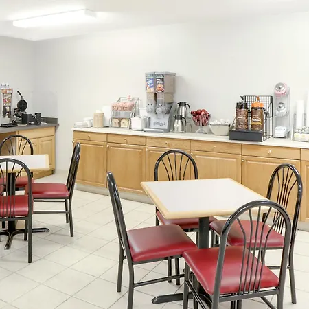 Super 8 By Wyndham Gas City Marion Area-2