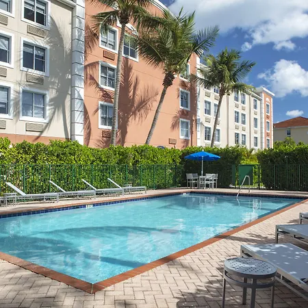 Spark By Hilton Miami Doral-2