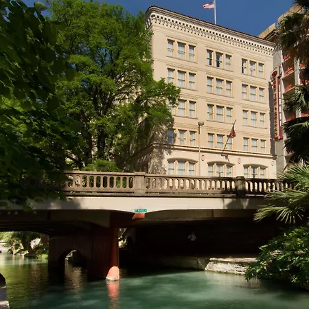 Drury Inn & Suites San Antonio Riverwalk-3