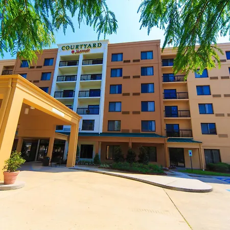 Courtyard By Marriott New Orleans Metairie-3