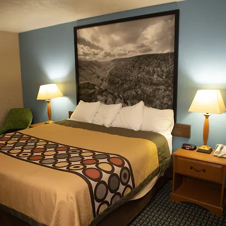 Super 8 By Wyndham Fairmont-3
