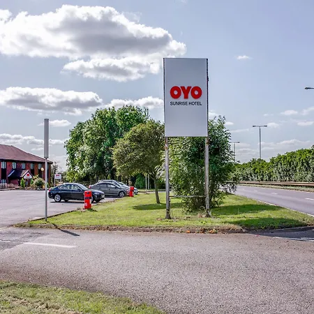 Oyo Sunrise Hotel, A46 N Leicester-2
