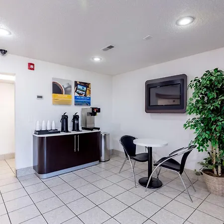 Motel 6-Troy, Il-3