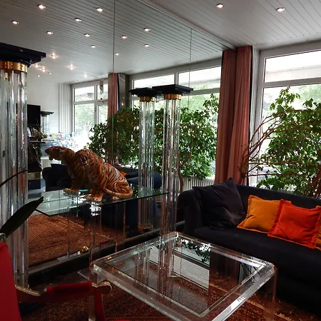 Hotel Montree-3