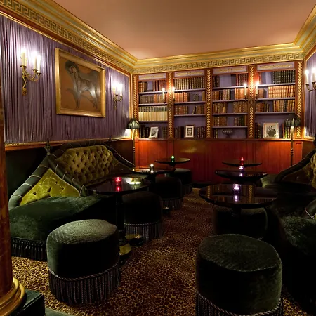L'Hotel-2