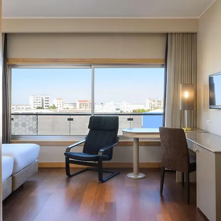 Tryp By Wyndham Porto Expo Hotel-2