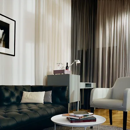 Small Luxury Hotel Altstadt Vienna-3