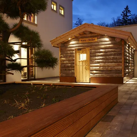 Wald & Schlosshotel Friedrichsruhe-2