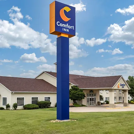 Comfort Inn Dyersville Near The Field Of Dreams-3