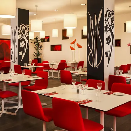 Park Inn By Radisson Cardiff City Centre-2