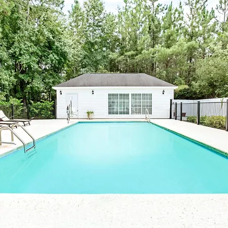 Baymont By Wyndham Kingsland-3