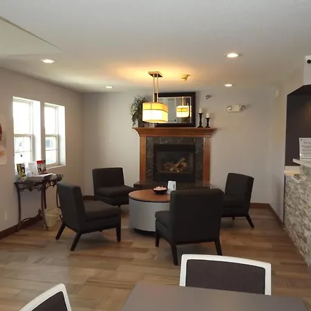 Microtel Inn And Suites - Ames-2