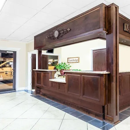Travelodge By Wyndham Shreveport La-3