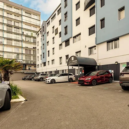 Logis Hotel Center-2