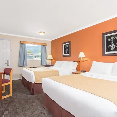 Grand Forks Inn-3