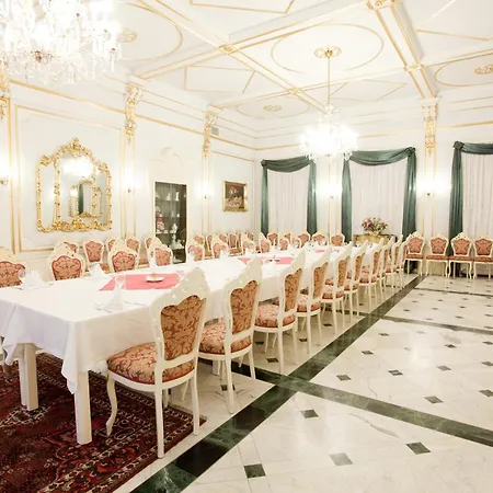 Pannonia Hotel-3