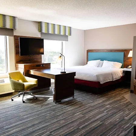 Hampton Inn & Suites Scottsbluff-2