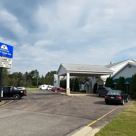 Americas Best Value Inn & Suites - Tahquamenon Country-2