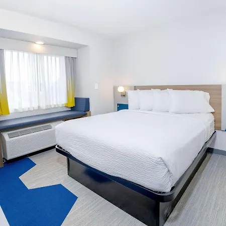 Microtel Inn & Suites Springville-3