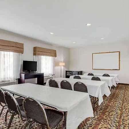 Baymont By Wyndham Milan-2