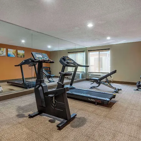 Comfort Inn & Suites Mocksville I-40-3