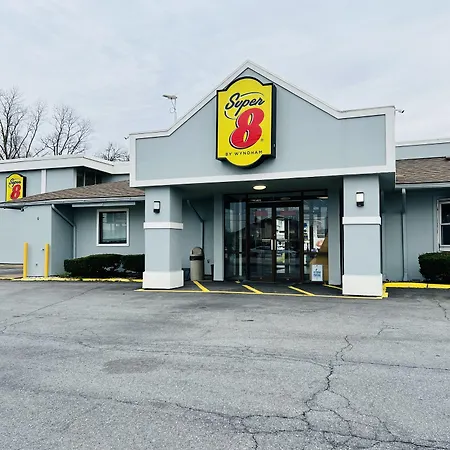 Super 8 By Wyndham Carlisle North-3