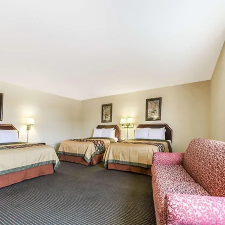 Super 8 By Wyndham Burleson Fort Worth Area-3