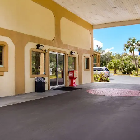 Americas Best Value Inn Darien-3