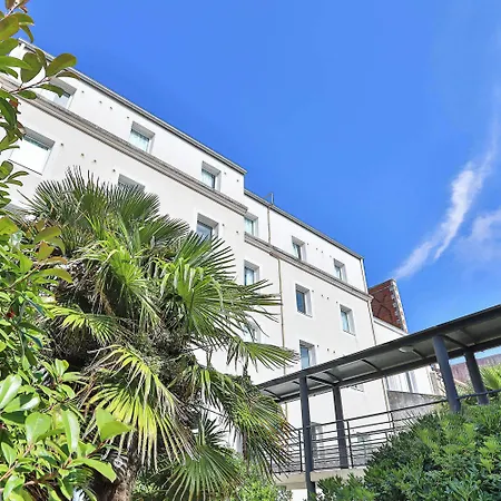 B&B HOTEL Les Sables-d'Olonne Centre Gare-2