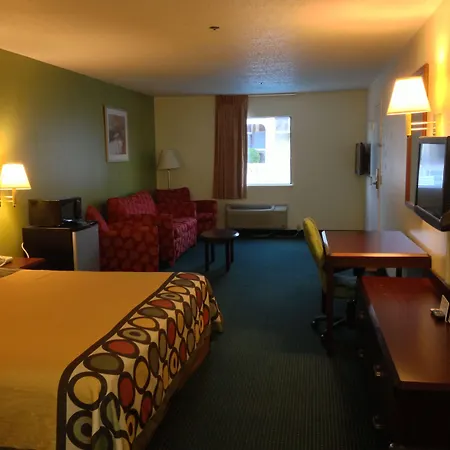 Super 8 By Wyndham Florence-3