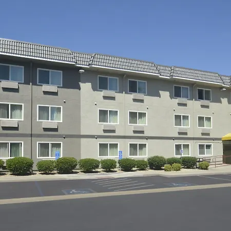 Super 8 By Wyndham Chico-3