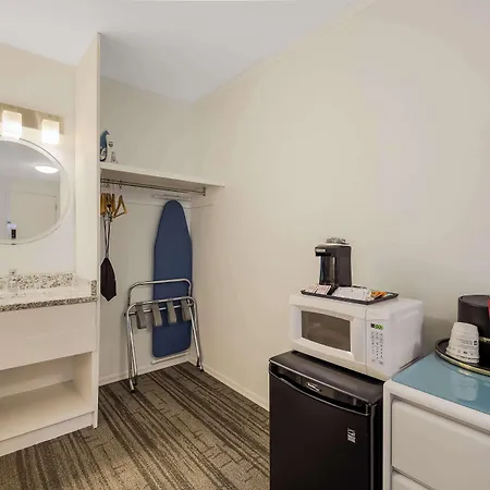 Surestay Hotel By Best Western Rossland Red Mountain-3