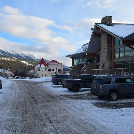 Fernie Stanford Resort-3