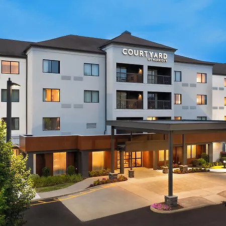 Courtyard By Marriott Danbury-3