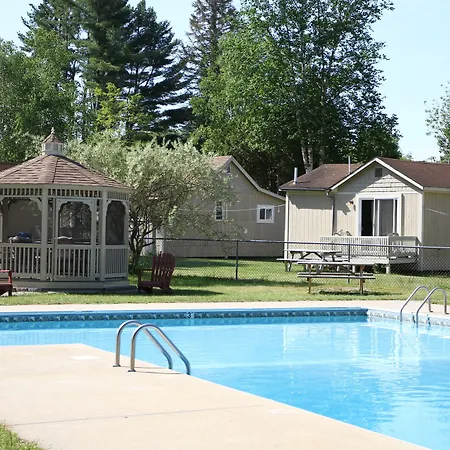 Kennebunk Gallery Motel And Cottages-2