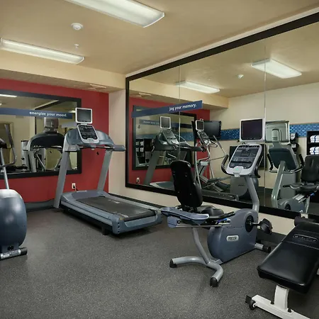 Hampton Inn Helena-3
