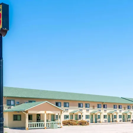 Super 8 By Wyndham Kimball-3