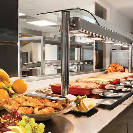 Ramada Oxford-2